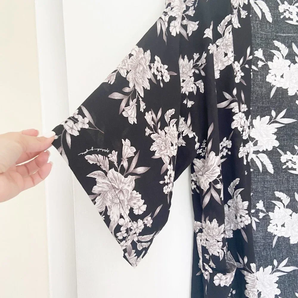 Spiritual Gangster Black Floral Maya Kimono - Picture 5 of 10